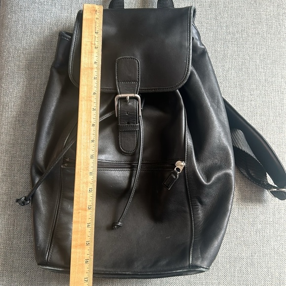 Vintage Coach 0529 Classic Black Leather Backpack - Picture 13 of 16